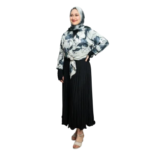 Toka Detaylı Şifon Etekli Takım Siyah Desenli Model